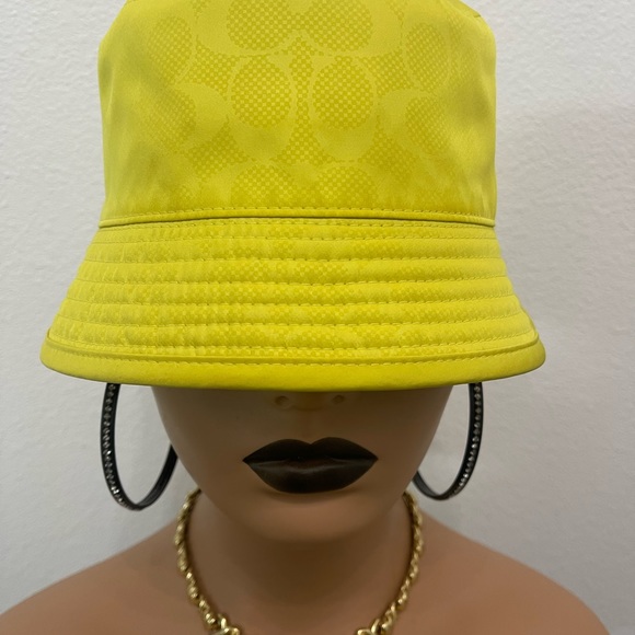New! Coach Reversible Signature Nylon Bucket Hat (Authentic) Unisex - Picture 10 of 16